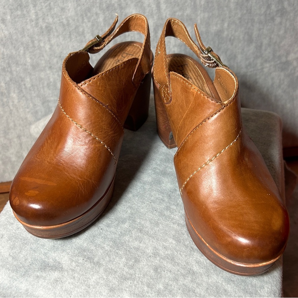B.O.C. Natasha Mary Jane Clogs Womens Size 7 Brown Color Closed Toe Shoe